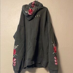 Hunter green civil regime red roses M hoodie